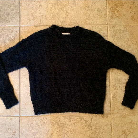 GB girls Other - GB Girls (Dillards) girls black eyelash sweater size L